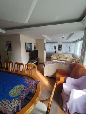 Image 11 - 870768