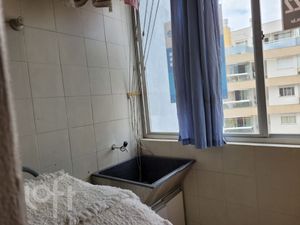 Image 8 - 870770