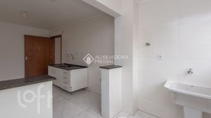 Image 4 - 870779