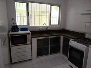 Image 9 - 870791