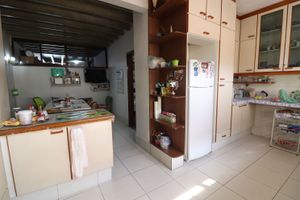 Image 10 - 870792