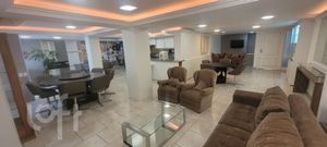 Image 19 - 870810