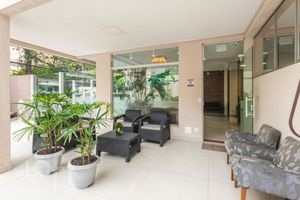 Image 22 - 870814