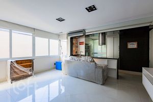 Image 3 - 870817