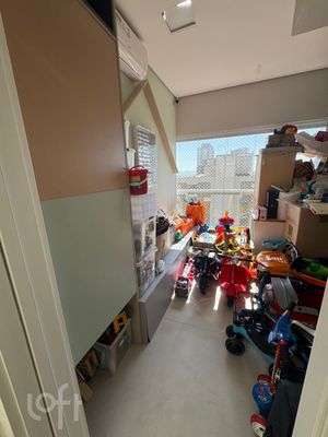 Image 18 - 870819