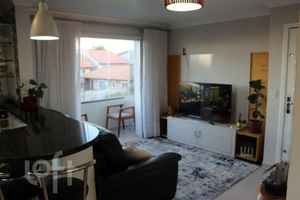 Image 6 - 870828
