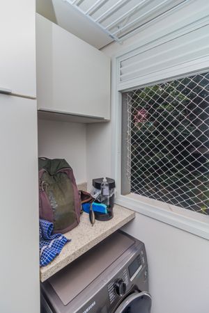 Image 31 - 870830