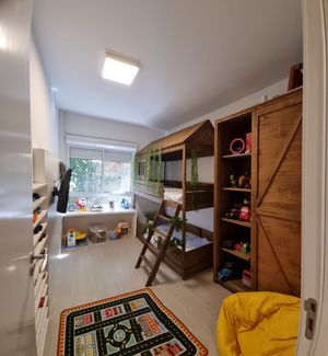 Image 8 - 870830