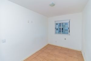 Image 4 - 870863