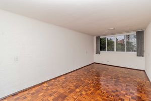 Image 15 - 870867