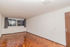 Image 16 - 870867
