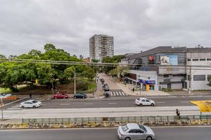 Image 17 - 870867