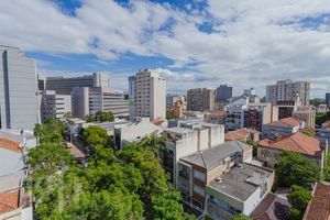 Image 10 - 870868