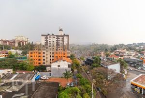 Image 28 - 870872