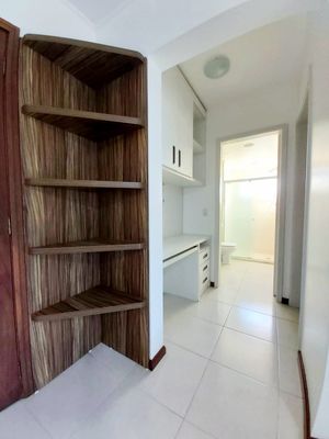Image 9 - 870875