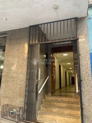 Image 15 - 870877