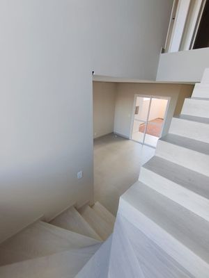 Image 9 - 870902
