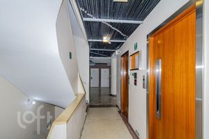 Image 26 - 870906