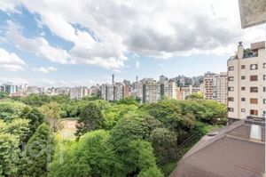 Image 11 - 870913