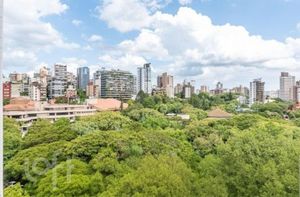 Image 4 - 870913