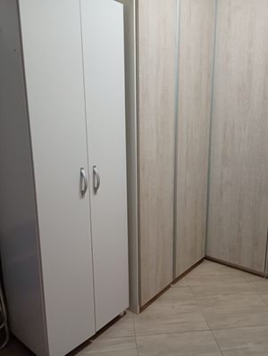 Image 12 - 870923