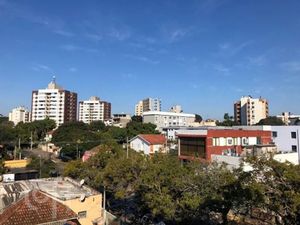Image 12 - 870925