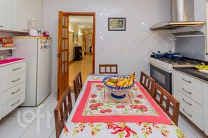 Image 35 - 870927