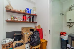 Image 34 - 870931