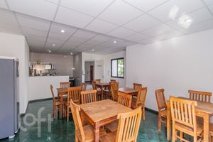 Image 43 - 870931
