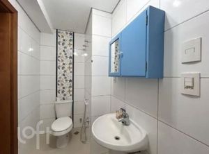 Image 8 - 870936