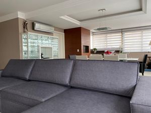 Image 9 - 870937