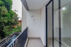 Image 17 - 870947