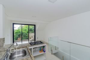 Image 21 - 870947