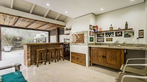 Image 35 - 870970