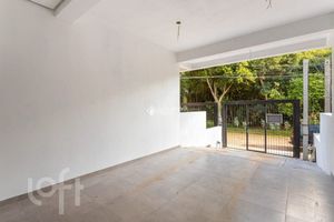 Image 6 - 870972