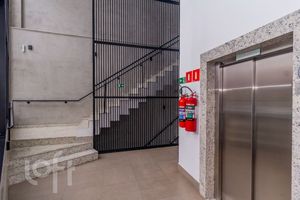 Image 35 - 870991