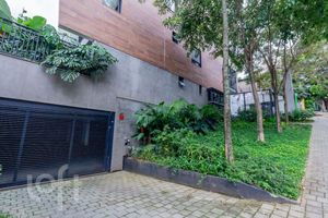 Image 41 - 870991