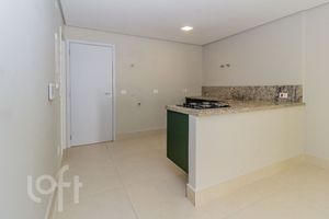 Image 1 - 870991