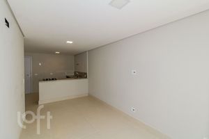Image 8 - 870991