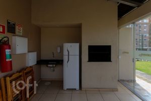 Image 27 - 870992