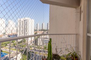 Image 6 - 870995