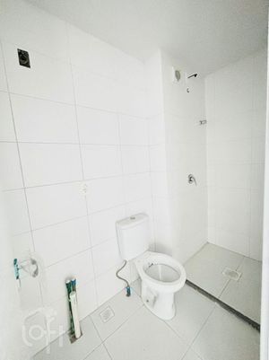 Image 11 - 871002