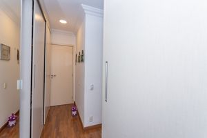 Image 34 - 871013