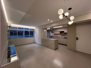 Image 1 - 871019