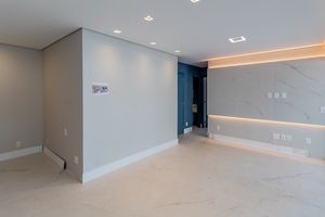 Image 11 - 871071