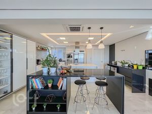 Image 6 - 871078