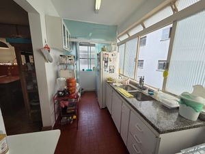 Image 14 - 871267