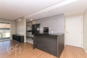 Image 8 - 871332
