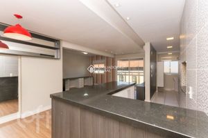 Image 4 - 871332