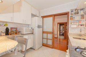 Image 19 - 871336
